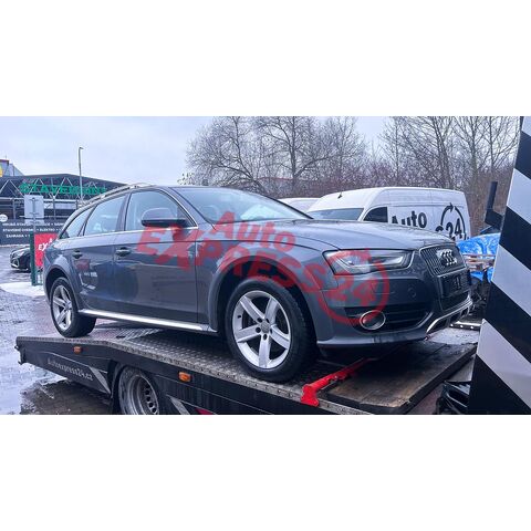 Vůz na náhradní díly Audi A4 B8 FL allroad 2013 CDUC NHP LX7R