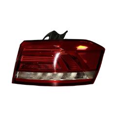 VW Passat B8 kombi r.v. 2015 pravé zadní vnější světlo