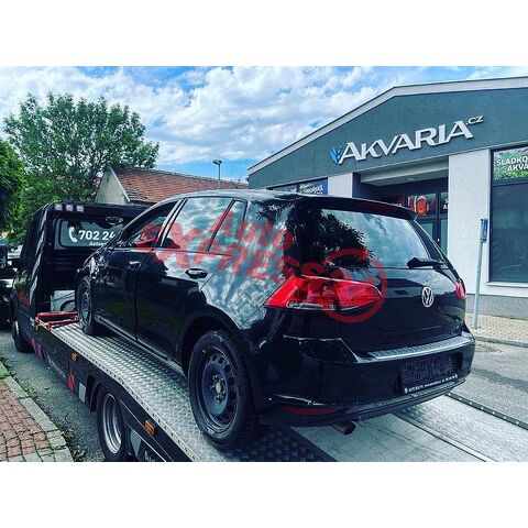 Veškeré náhradní díly VW Golf 7 hatchback 2015 CLHA QHU LC9X