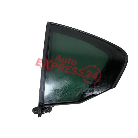 VW Passat B8 sedan R-Line r.v. 2018 levé zadní malé sklo