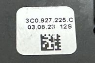 VW Passat B6 kombi r.v. 2008 spínač ruční brzdy 3C0927225C