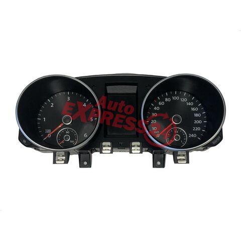 VW Golf 6 hatchback r.v. 2011 naftové budíky 5K0920861A