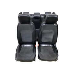 VW Passat B7 kombi r.v. 2013 sedačky černá kůže alcantara