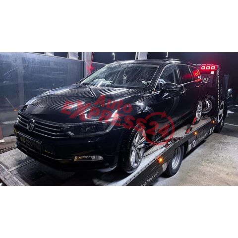 Vůz na náhradní díly VW Passat B8 kombi 2015 CRLB QFZ LC9X