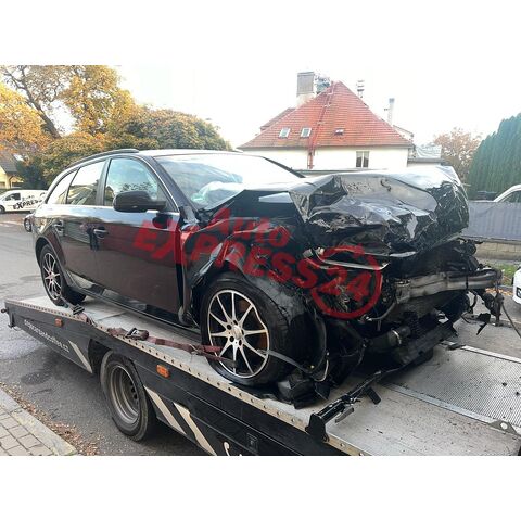 Vůz na náhradní díly Audi A4 B8 8K FL avant CJCA NYM LY9B