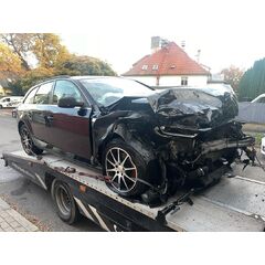 Vůz na náhradní díly Audi A4 B8 8K FL avant CJCA NYM LY9B