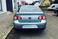 Veškeré náhradní díly VW Passat B6 sedan 2006 BKP FUQ LB5M