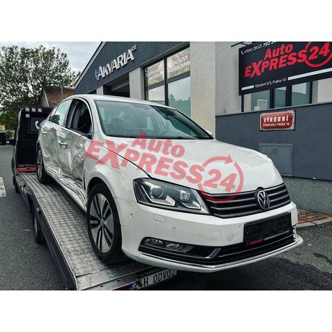 Vůz na náhradní díly VW Passat B7 sedan 2012 CCZB MDL LB9A