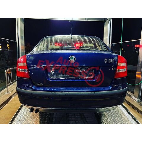 Veškeré náhradní díly Škoda Octavia 2 sedan 08 BXE KMZ LF5Q