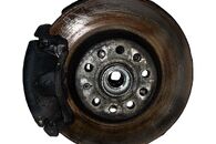 VW Golf 7 kombi alltrack r.v. 2015 pravá přední těhlice