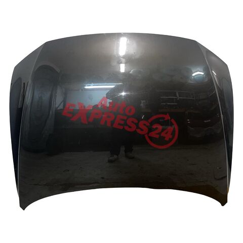 VW Passat B8 kombi r.v. 2015 hnědá metalíza kód barvy LB8R kapota