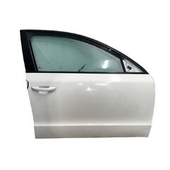 Škoda Superb 2 facelift kombi r.v. 2015 bílá metalíza kód barvy LF9E 1026 9P9P pravé přední dveře