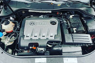 Veškeré náhradní díly VW Passat B7 kombi R-Line CFG NJD LC9X