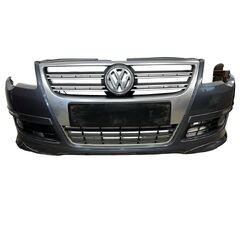 VW Passat B6 kombi R-Line r.v. 2010 šedá metalíza kód barvy LK7X přední nárazník
