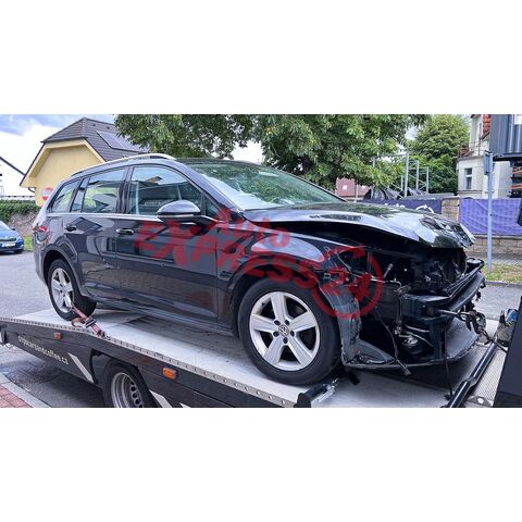 Vůz na náhradní díly VW Golf 7 kombi 2016 CRLB PGS LC9X