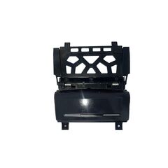 Audi A3 8P třídveřová verze r.v. 2008 popelník 8P0857951