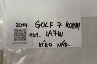 VW Golf 7 kombi r.v. 2014 stříbrná metalíza kód barvy LA7W víko nádrže