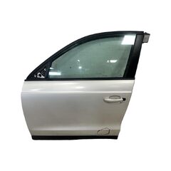 Audi Q3 8U S-Line r.v. 2014 bílá metalíza kód barvy LC9A / fólie levé přední dveře