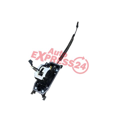 VW Passat B8 sedan R-Line r.v. 2018 mechanismus řazení DSG 7Q 3Q1713023T