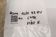 Audi Q3 8U r.v. 2014 bílá barva kód barvy LY9K víko nádrže