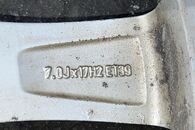 Kola 225/50 R17 2x zimni pneu 6mm 1x michelin 7N5601025B 7.0Jx17H2 ET39