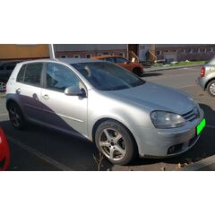 Vůz na náhradní díly VW Golf 5 hatchback 2009 BLS JCR LA7W