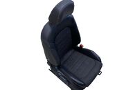 VW Golf 7 kombi r.v. 2015 sedačky