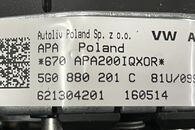 VW Golf 7 kombi r.v. 2015 černá palubní deska 5G1857003K
