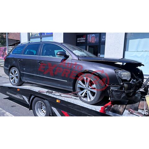 Vůz na náhradní díly VW Passat B6 kombi 2008 BMR KDS LC8Z