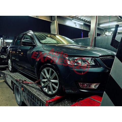 Vůz na náhradní díly Škoda Octavia 3 kombi 2017 CXX SMT LF7Y