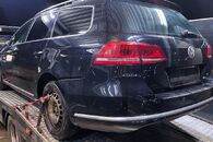 Vůz na náhradní díly VW Passat B7 kombi 2012 CFGB PBE LC9X