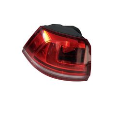 VW Golf 7 kombi r.v. 2015 levé zadní vnější světlo 5G9945095J