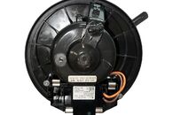 Škoda Superb 2 sedan r.v. 2010 ventilátor topení 3C0907521F 3C1820015N