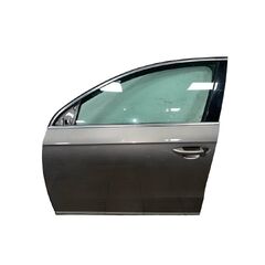 VW Passat B7 kombi r.v. 2012 světle hnědá metalíza kód barvy LA8X levé přední dveře