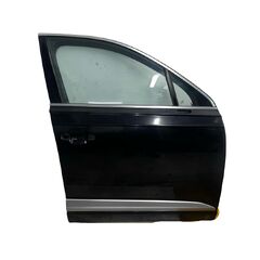 Audi Q7 4M r.v. 2018 druhá generace černá metalíza kód barvy LC9X pravé přední dveře