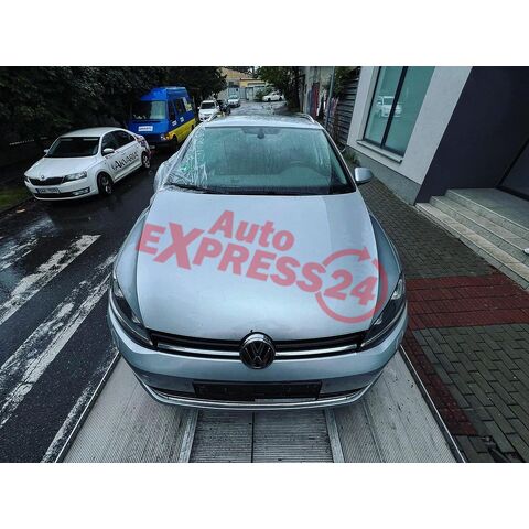 Vůz na náhradní díly VW Golf 7 kombi 2015 CRBC PFL LA7W