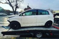Veškeré náhradní díly VW Golf 6 Plus 2010 CAXA LHY LB9A