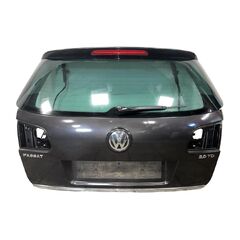 VW Passat B6 kombi r.v. 2008 hnědá metalíza kód barvy LC8Z páté dveře
