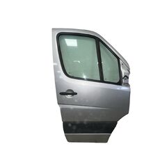 VW Crafter 2E L1H1 r.v. 2012 skříňový vůz 30 stříbrná metalíza kód barvy LH7X pravé přední dveře