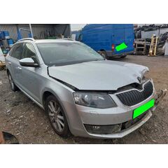 Vůz na náhradní díly Škoda Octavia 3 kombi 2016 CRM PGT LA7W