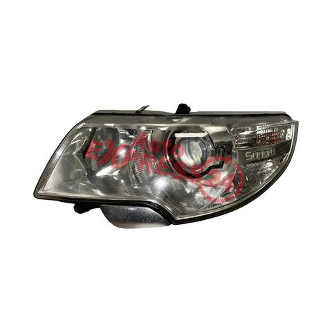 Škoda Superb 2 kombi r.v. 2013 levé přední světlo xenon 3T1941015E jednotky 5DV009000-00 7L6941329B