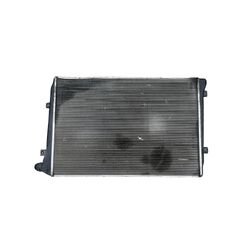VW Passat B6 kombi r.v. 2008 chladič 3C0121253AK
