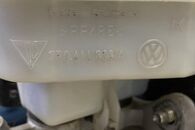 VW Touareg 7P r.v. 2012 posilovač brzd 7P0612101B 7P0611303A