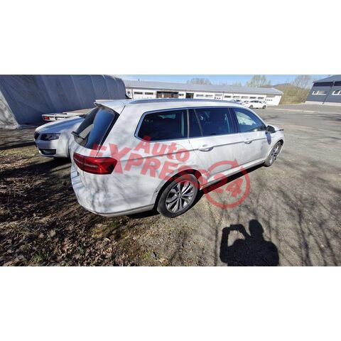 Vůz na náhradní díly VW Passat B8 kombi 2016 DFCA QEY LC9A