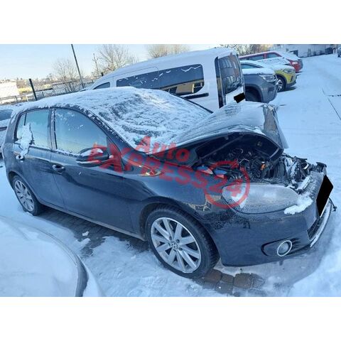 Vůz na náhradní díly VW Golf 6 hatchback 2011 CFFB LNM LC9X