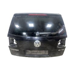 VW Touareg 7L facelift r.v. 2009 černá metalíza kód barvy LC9Z páté dveře