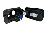 Audi A4 B9 8W S-Line avant r.v. 2017 černá metalíza kód barvy LY9B víko nádrže