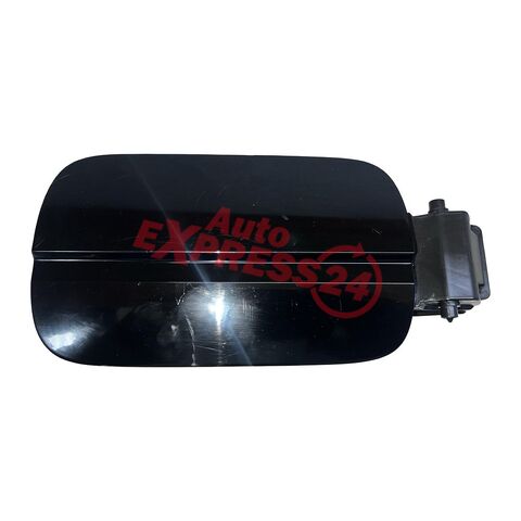 Audi A4 B9 8W S-Line avant r.v. 2017 černá metalíza kód barvy LY9B víko nádrže