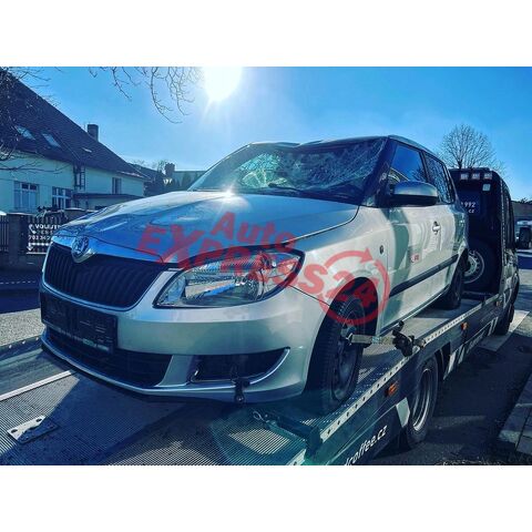 Veškeré náhradní díly Škoda Fabia 2 FL hatchback 2012 CBZA MFX LA7W
