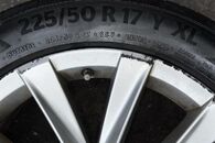 Kola 225/50 R17 letní pneu 5,37mm DOT4718 7Jx17H2 ET42 3AA601025R